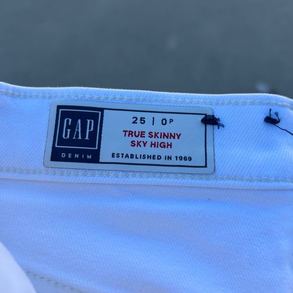 Gap True Skinny Sky Rise Women's All White Jeans Size 25 - Picture 7 of 8